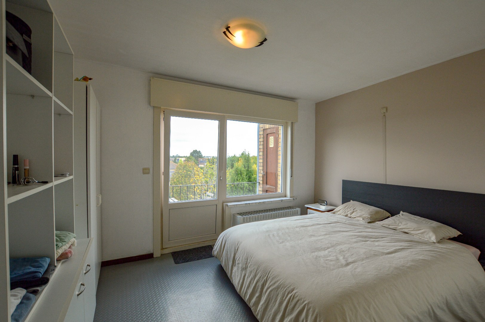 Interessante opbrengsteigendom met 5 volledig verhuurde appartementen in het centrum van Oudenburg 