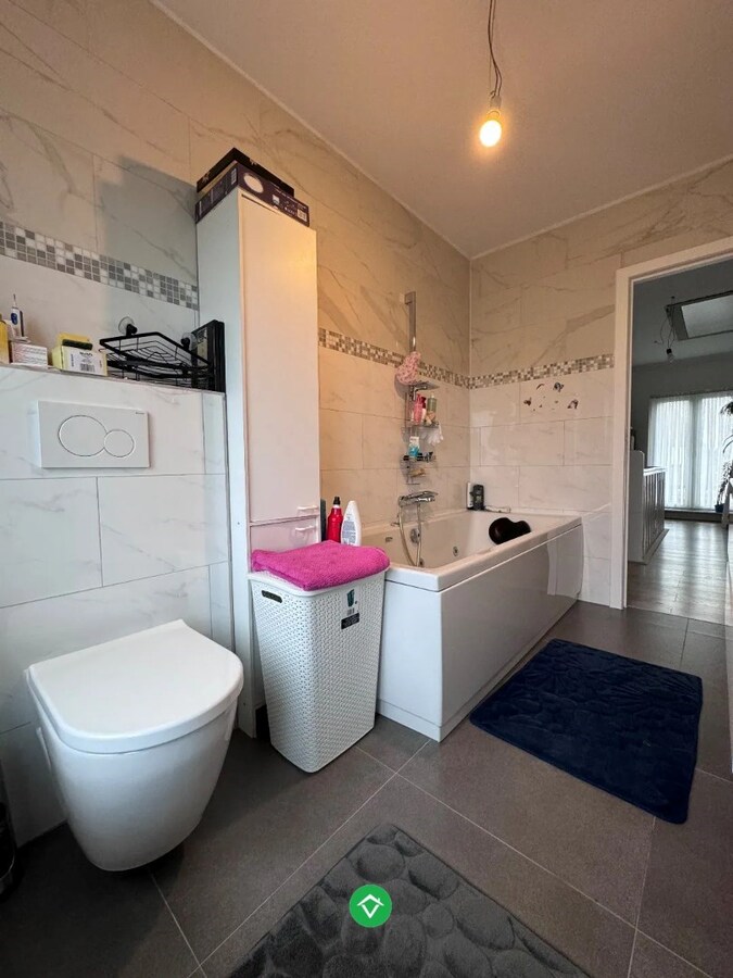 Rustig gelegen alleenstaande woning met garage te Ichtegem 