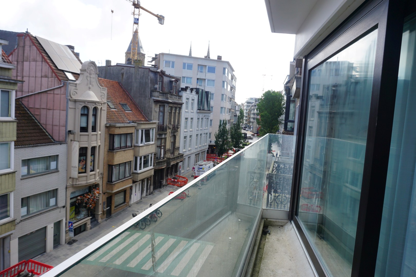 APP. RECENT SITUE AU CENTRE-VILLE 