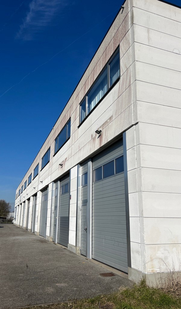 Bedrijfsunits te huur vlakbij Ovaal van Wippelgem in Evergem