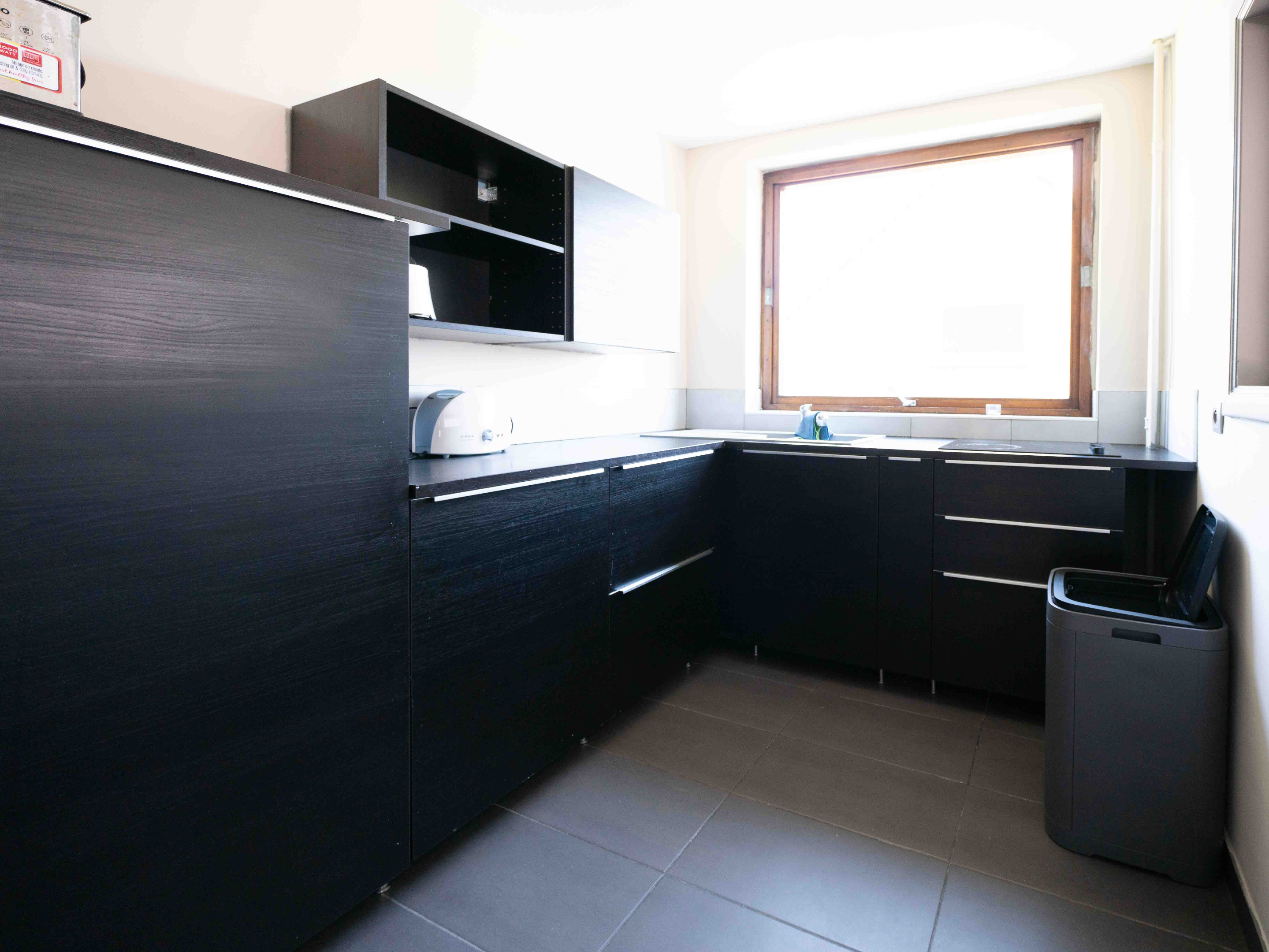 Maison (kangourou) très spacieuse avec jardin et double garage 