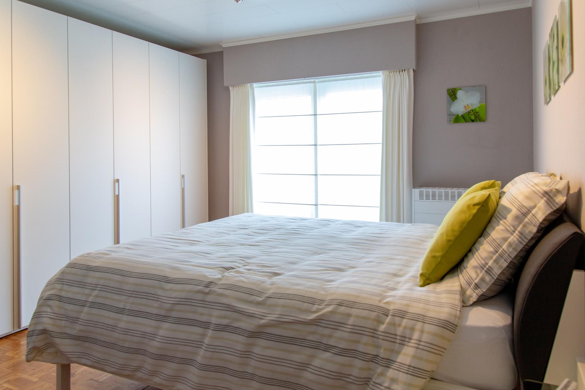 Gerenoveerde woning met 4 slpks én zonnepanelen (met stroomcertificaten!) rustig gelegen te Maldegem 