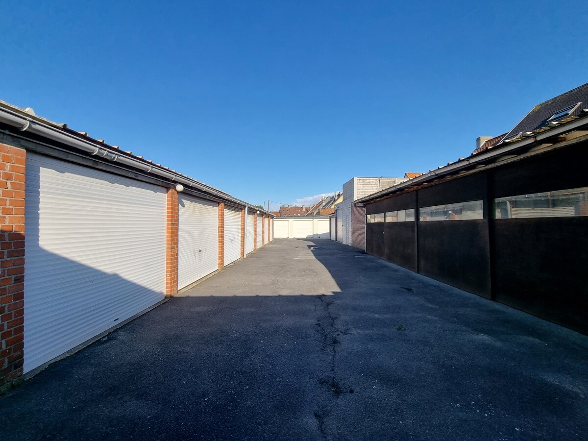 Garageboxen op centrale locatie in Heist 