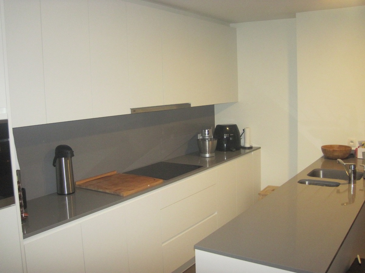 Modern appartement MET TERRAS  - energiezuinig -  nieuw - instapklaar ! 