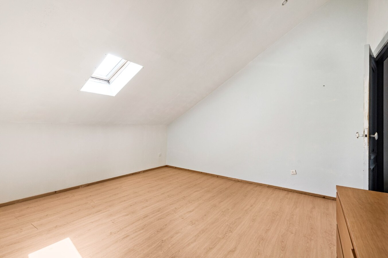 Charmante woning met stadstuin én garage te Zurenborg! 