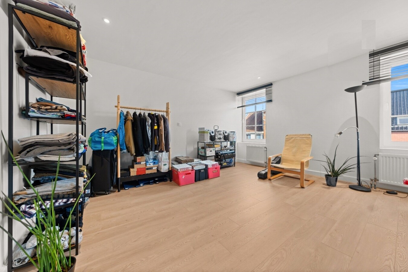 Mooi gerenoveerde woning met terrastuin *** PAS VRIJ VANAF 1 JANUARI, NIET VROEGER! 