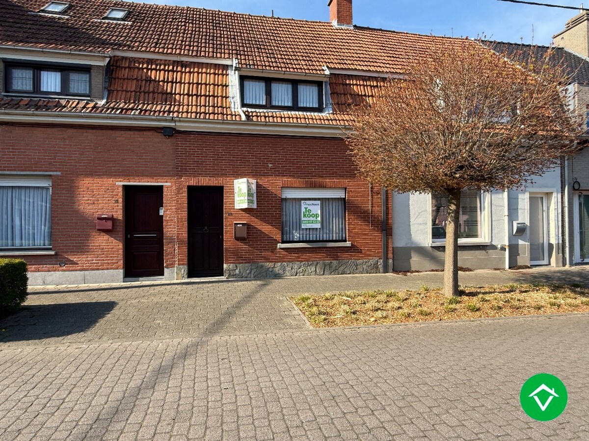 Centraal gelegen woning met 3 slaapkamers en diepe tuin te Roeselare 