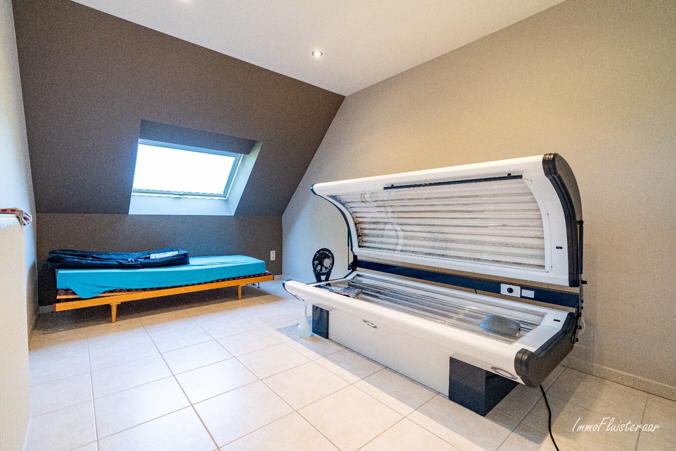 Hoogwaardig afgewerkte villa met stalgebouw en aanpalende weides op ca. 1,7 ha  te Herenthout 