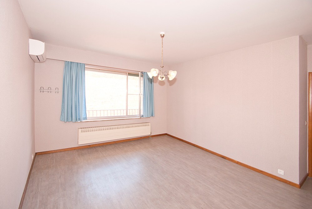 Ideaal gelegen appartement met 3 slaapkamers en lift 