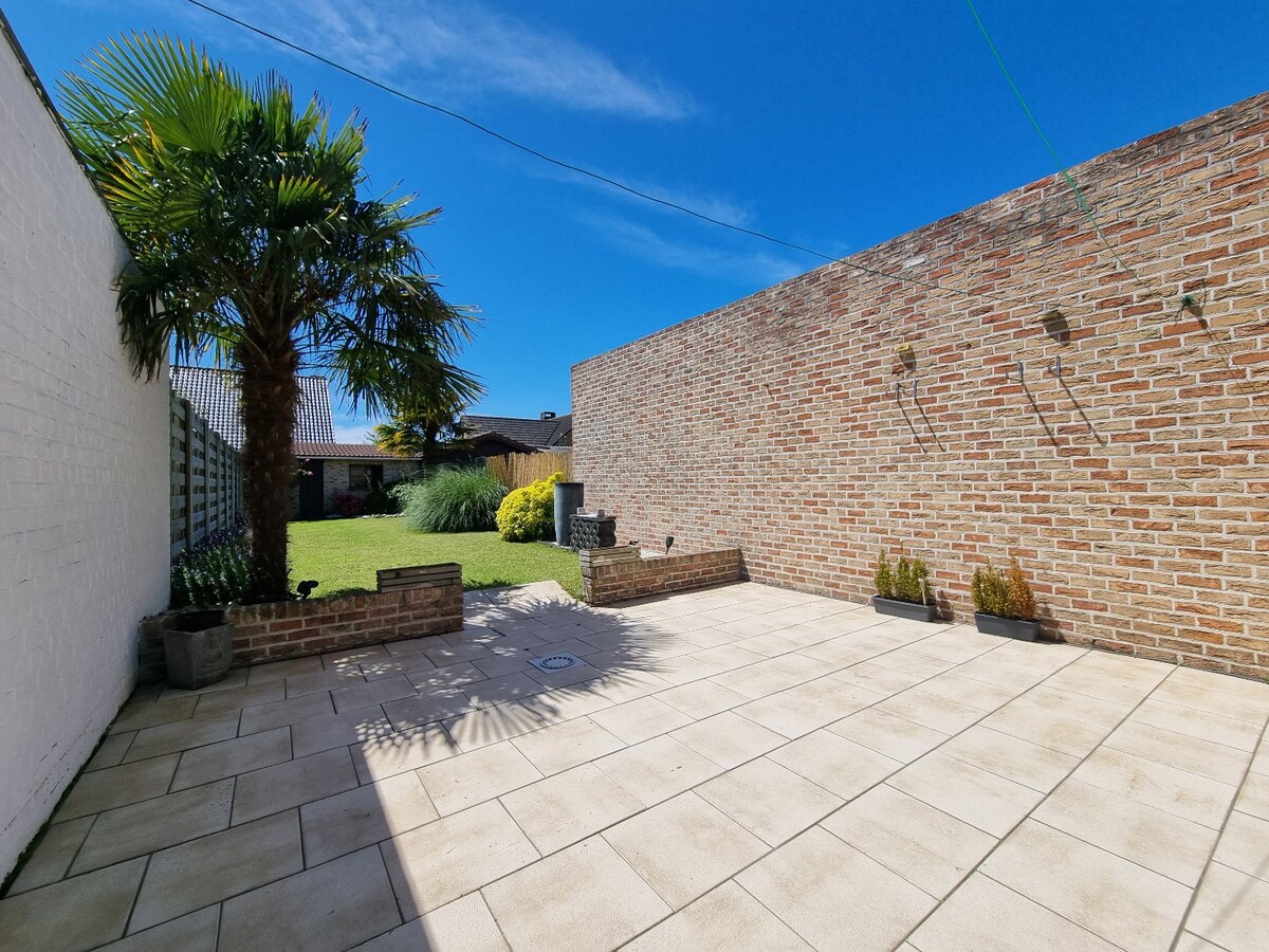 Toffe, ruime en lichtrijke gezinswoning met knappe zuidgerichte tuin - Heist 