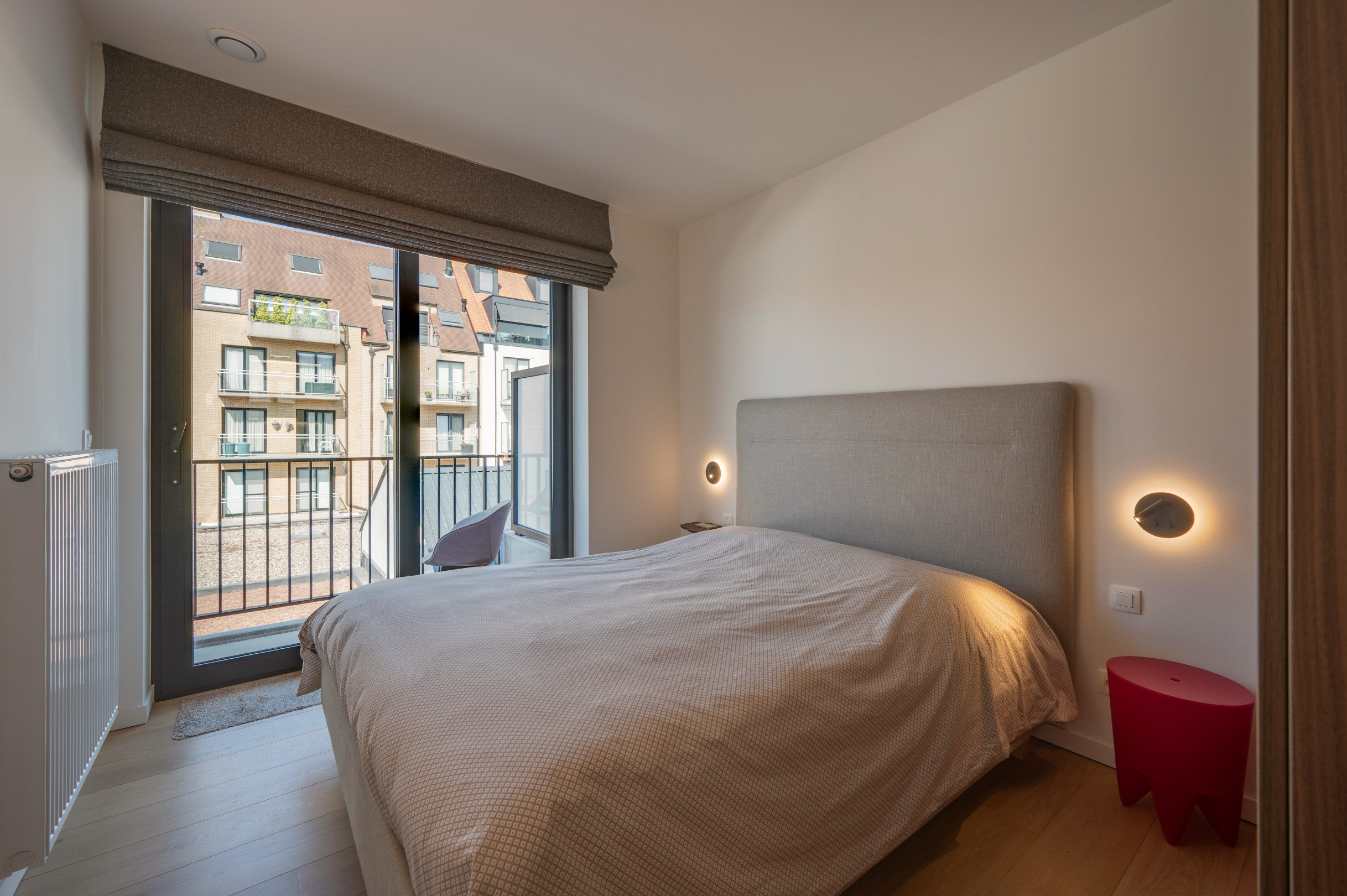 Appartement spacieux et récent (2021) situé sur l'avenue Paul Parmentier à Knokke. 