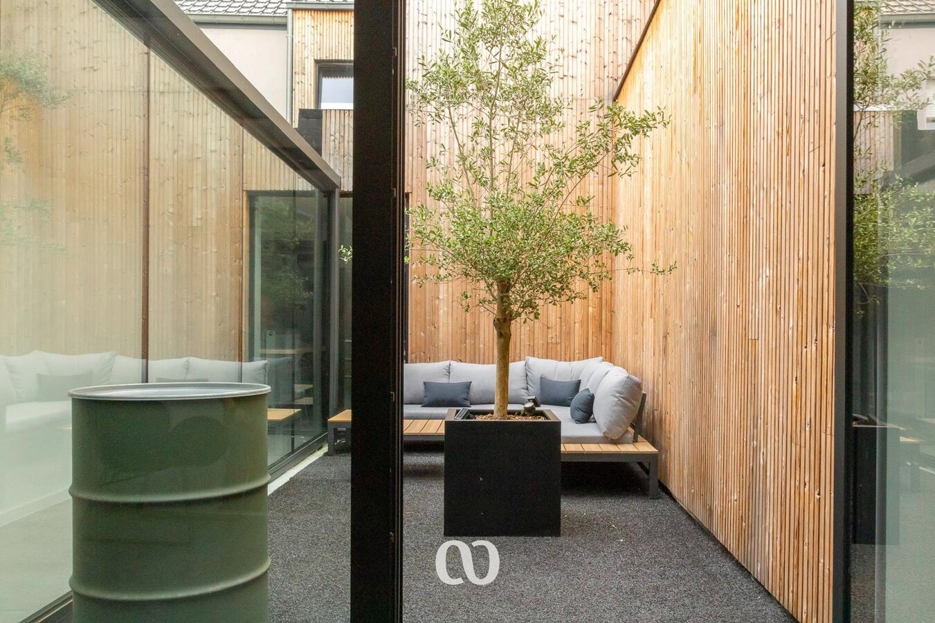 Charmante woning met speelse indeling en industriële touch 