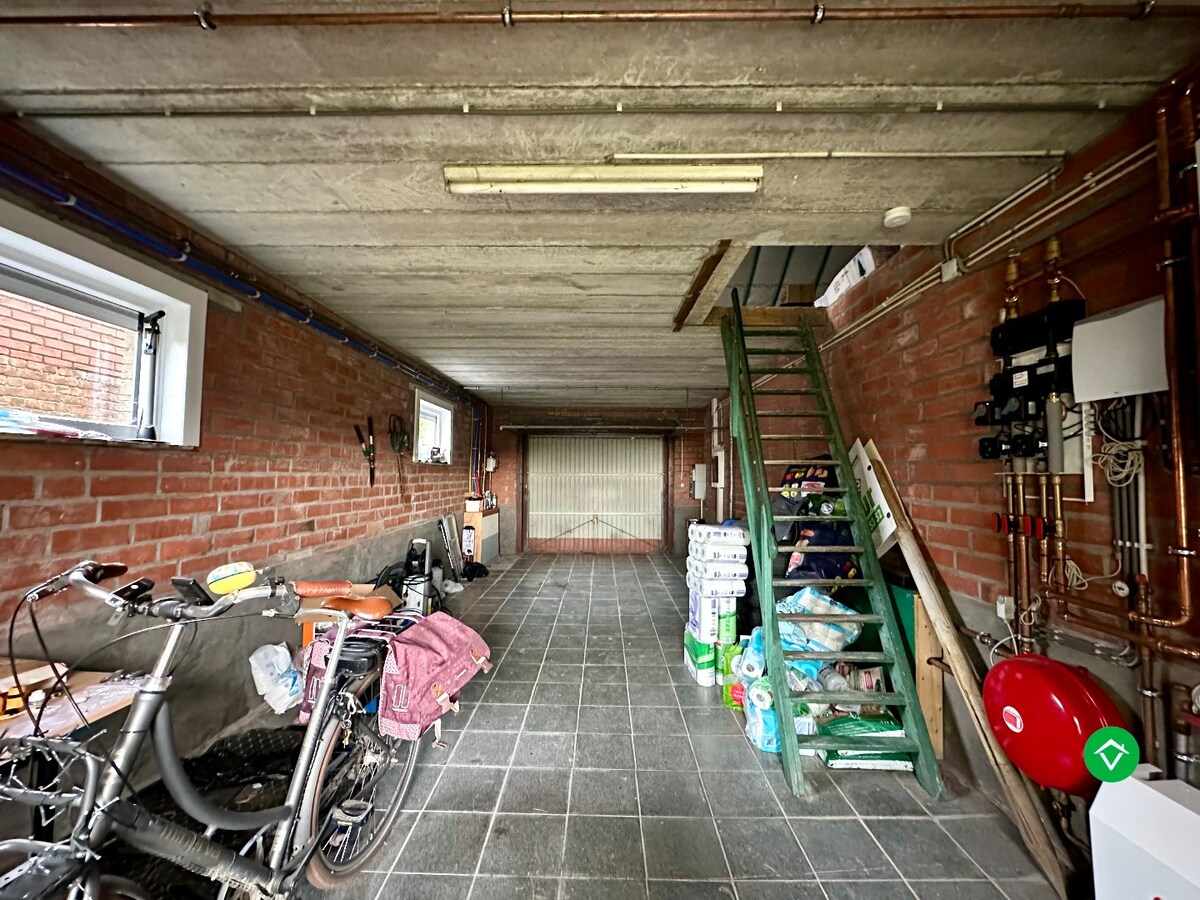 Alleenstaande woning met 2 slaapkamers en inpandige garage 
