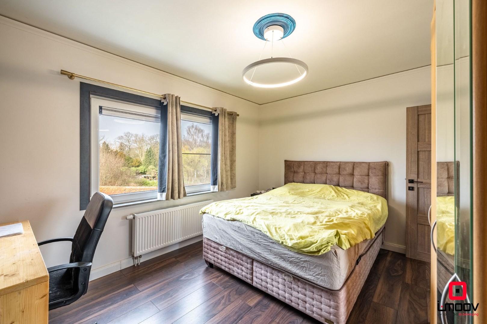 Hoogwaardig gerenoveerde stadswoning met 4 slaapkamers en zuidgericht dakterras 