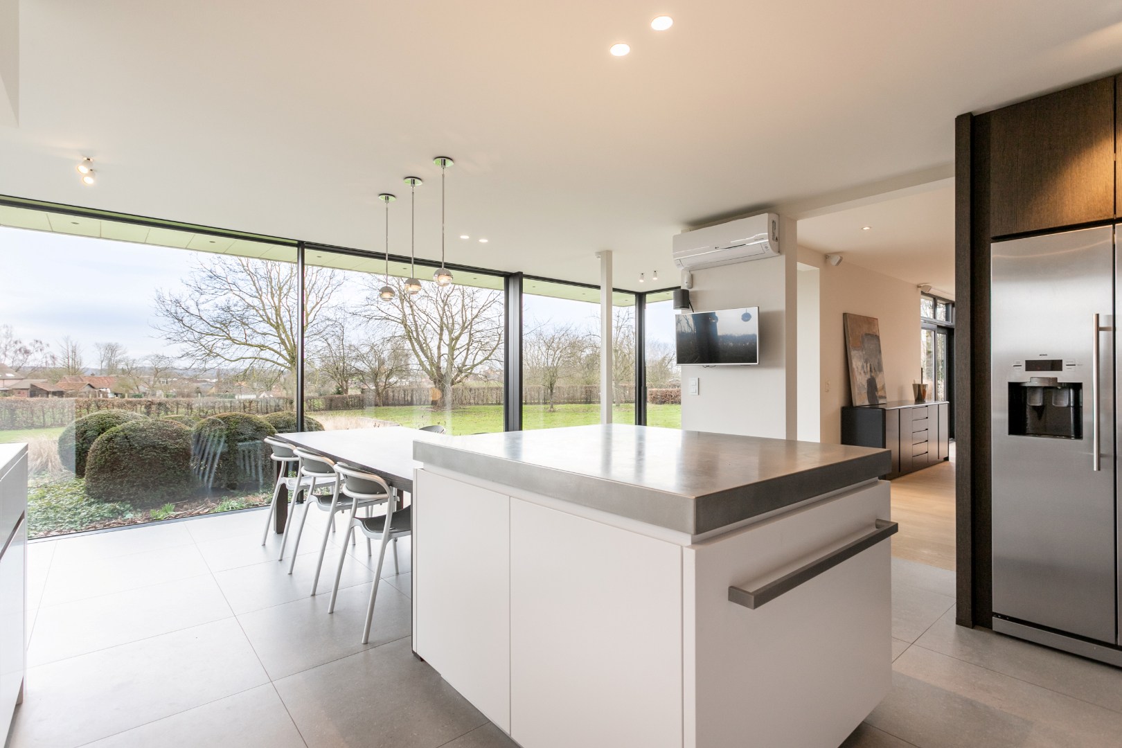 Instapklare villa te Heikruis, 4 slpks, bureau, dubbele garage en ruime tuin 