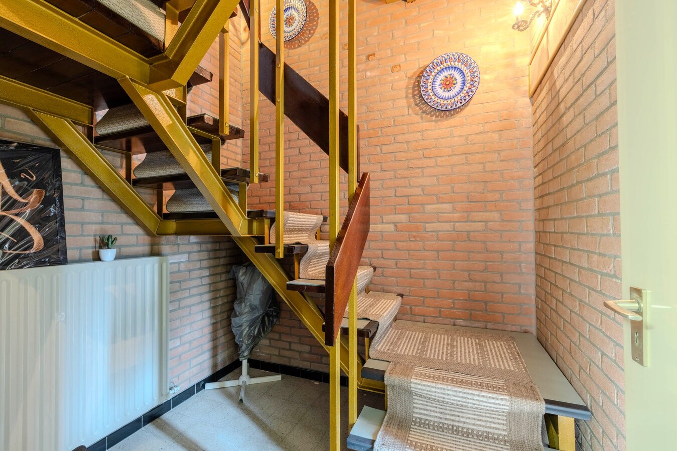 Ruime woning - 3 tot 4 slpks - tuin 