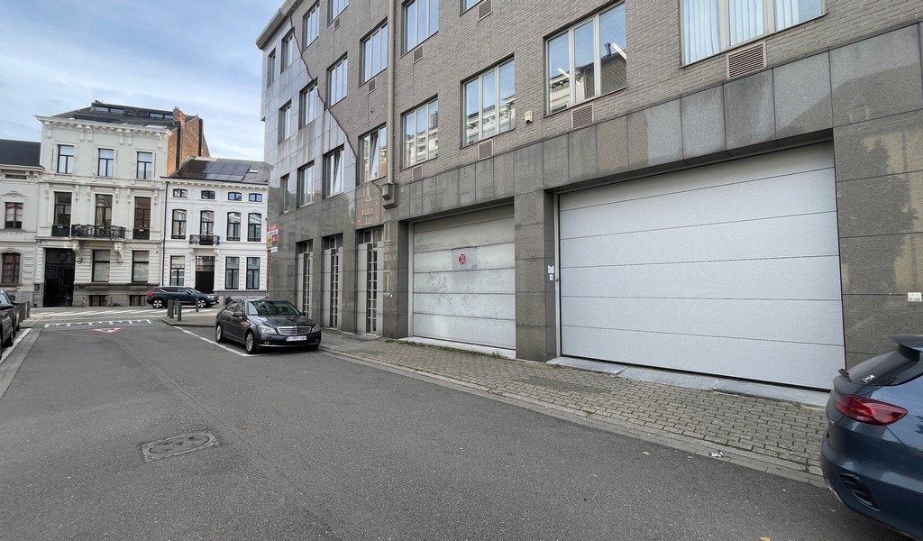 Kantoren met mogelijkheid tot opslag te huur in Antwerpen