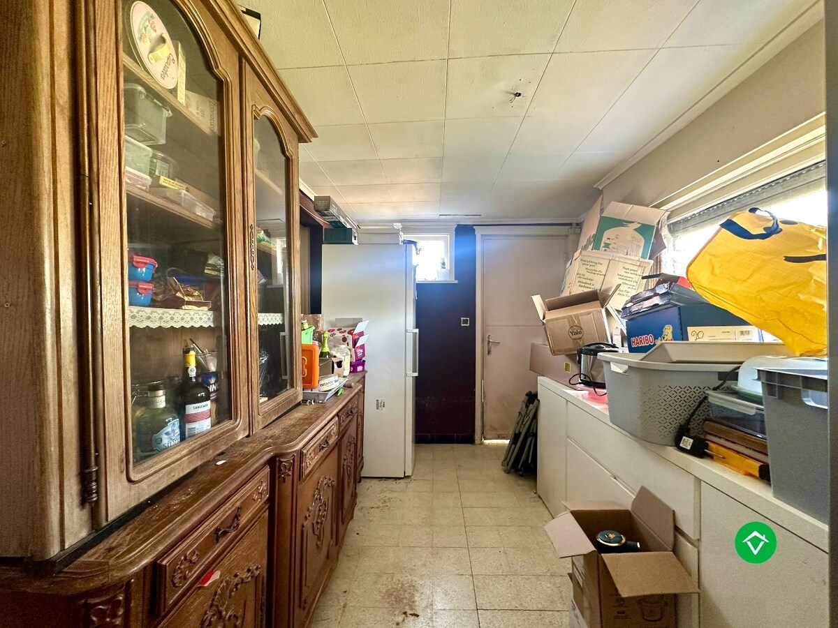 Ruime gezinswoning op perceel van 1126 m²  - tal van mogelijkheden! 