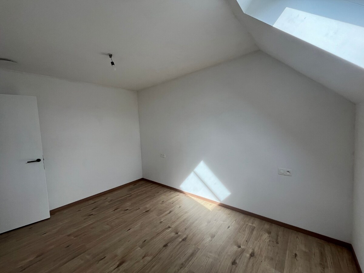 Nieuwbouwwoning in landelijke hoevestijl 
