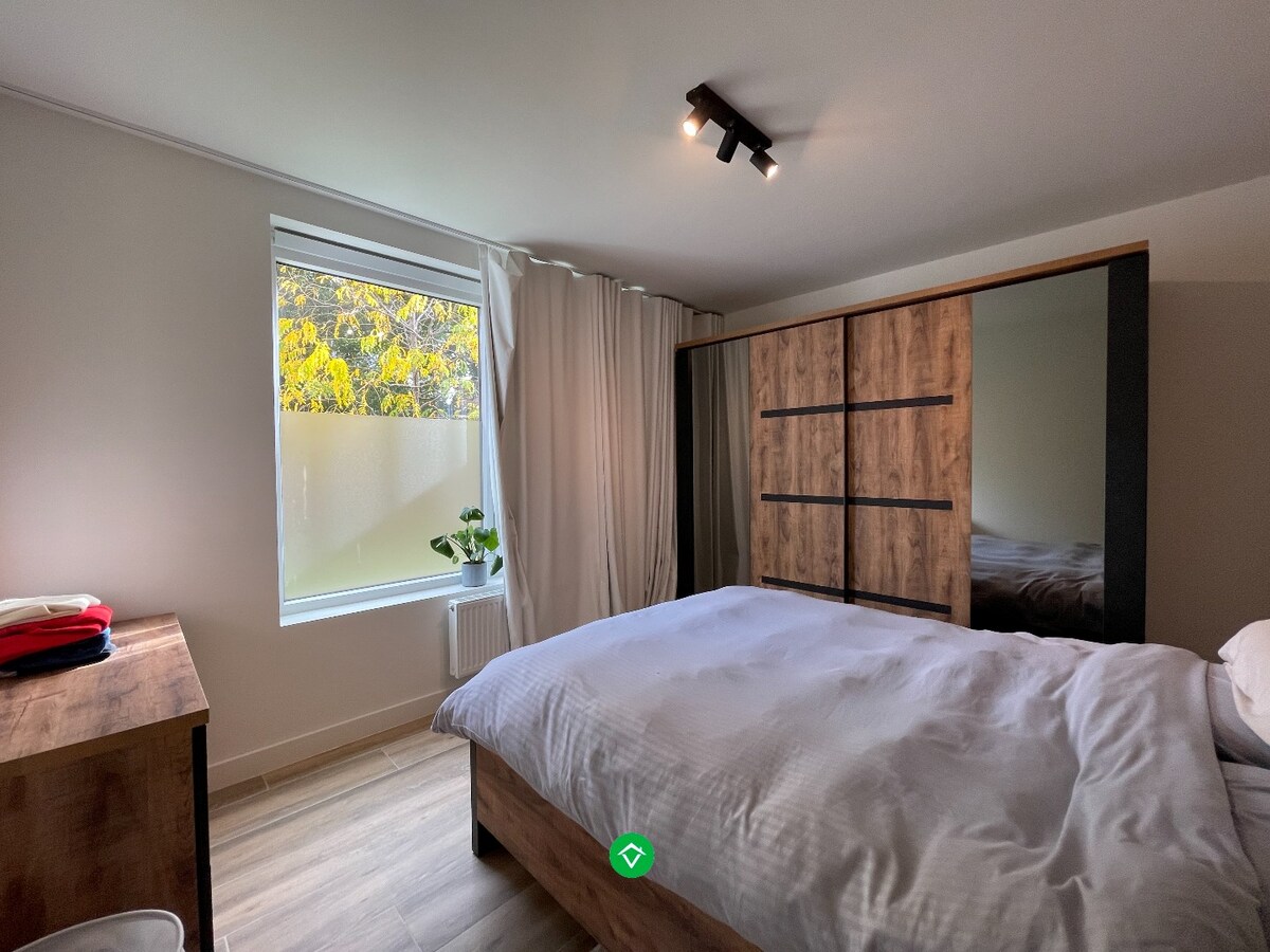 Gelijkvloers appartement met één slaapkamer te Rumbeke 