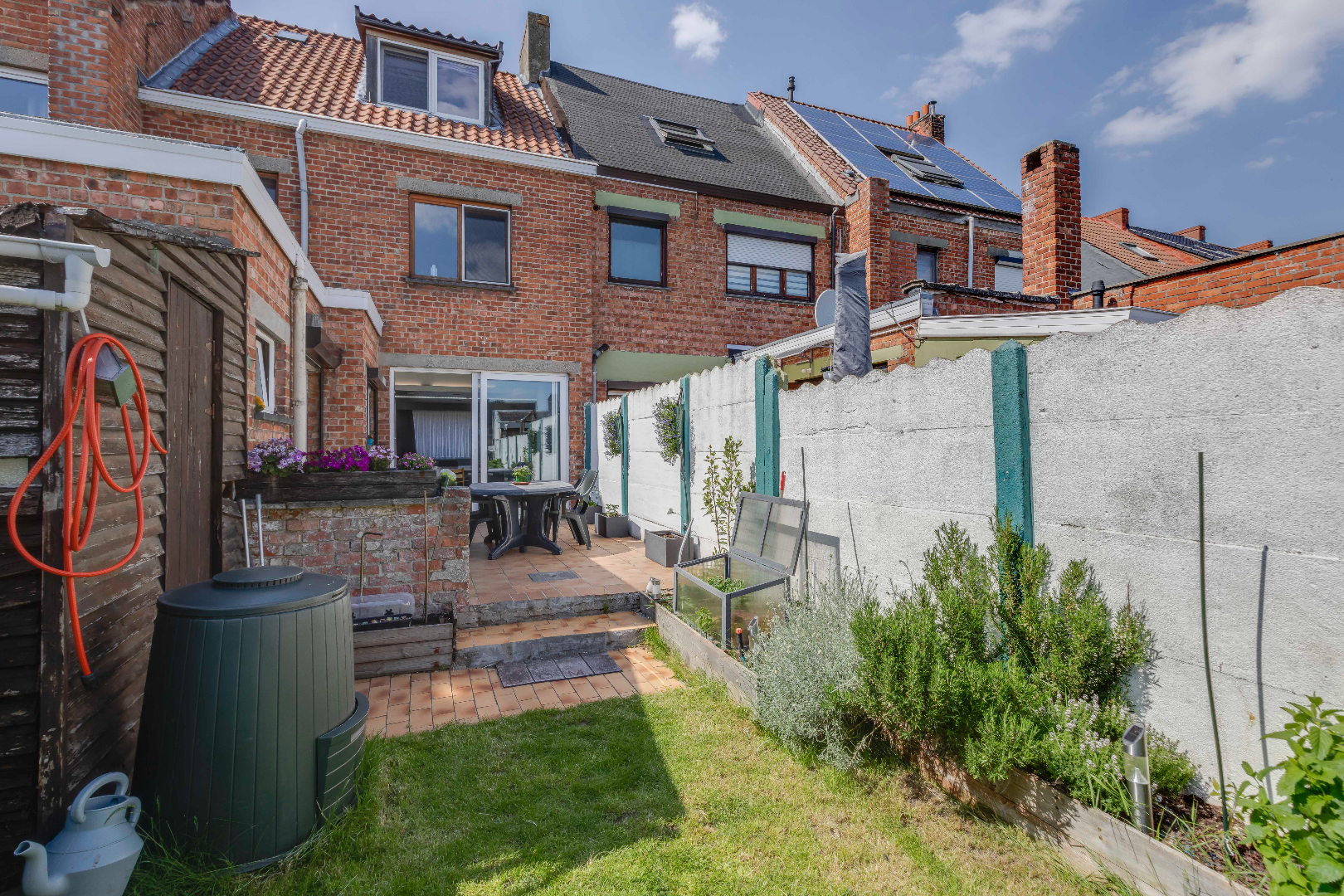 Ruime gezinswoning te koop in centrum Mariakerke 