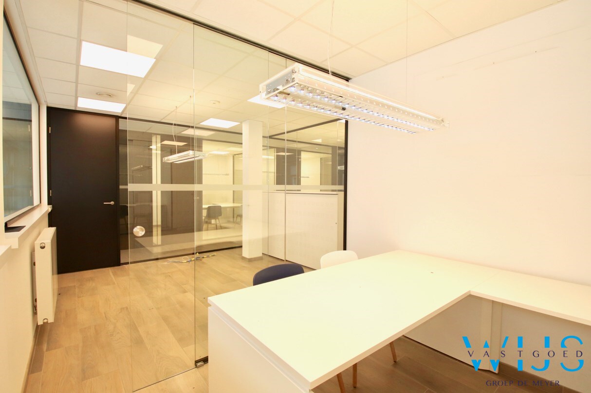 Multifunctioneel handelspand te centrum SLEIDINGE! 