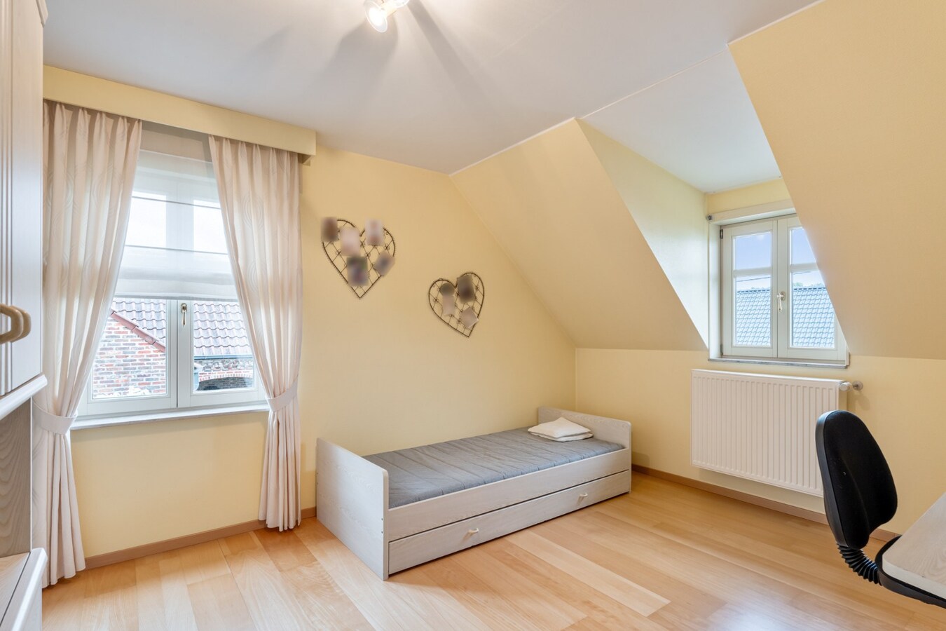 Stijlvolle, goed afgewerkte woning op een perceel van 6a32ca op een rustige locatie te Kinrooi! 