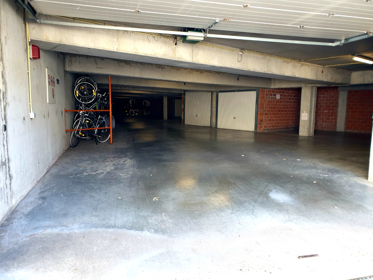 Emplacement de parking dans la résidence 'Plaza II' 