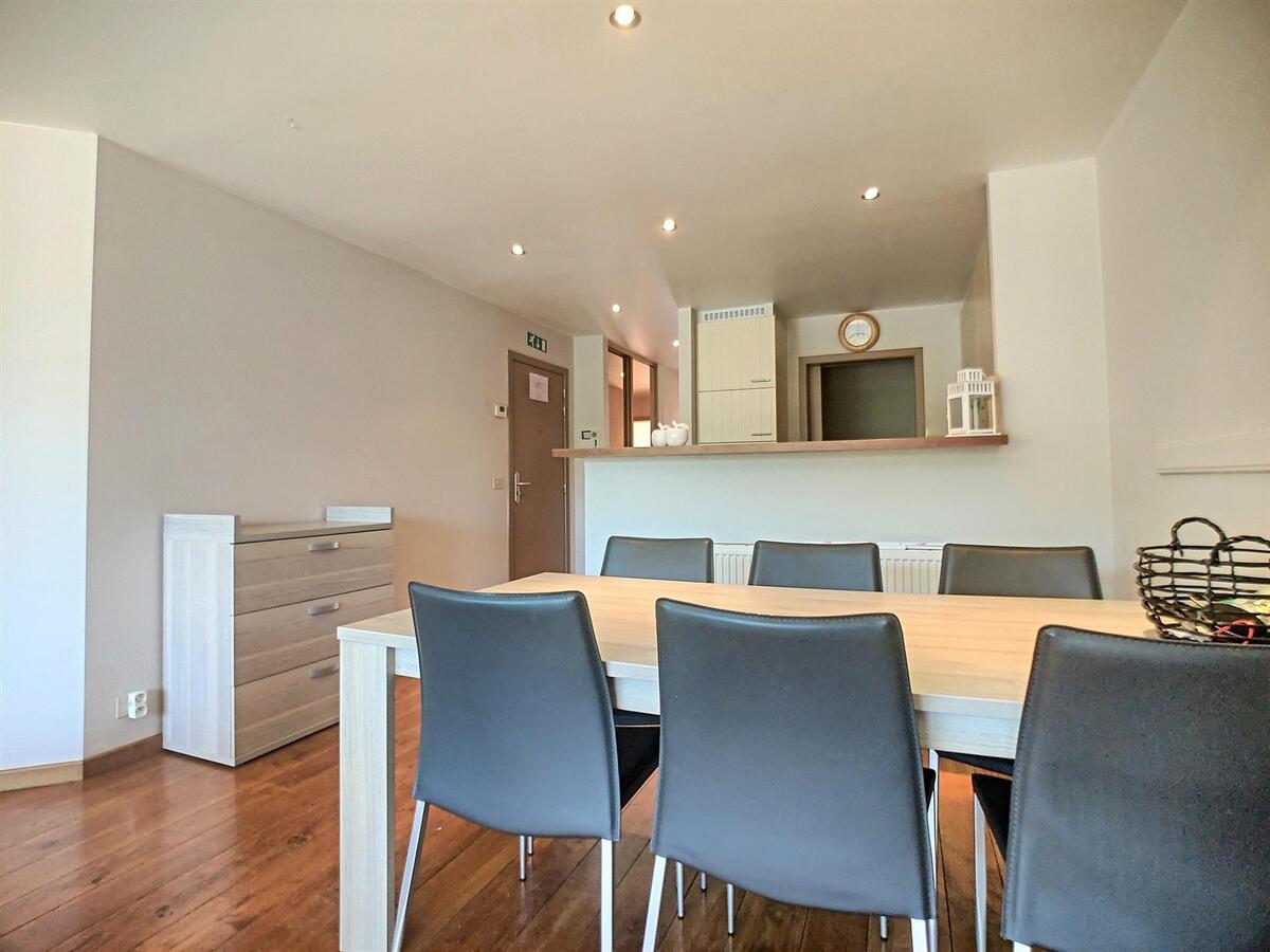 Knap woonappartement met grote balkons en open zicht - Heist 