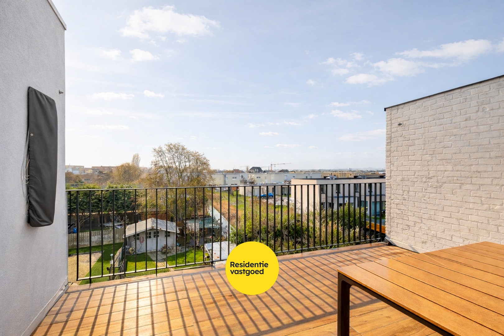 Instapklaar duplexappartement met 3 slaapkamers op rustige en centrale ligging te Lombardsijde 