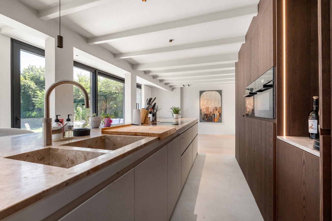 Exclusief gerenoveerde villa in een rustige doodlopende straat nabij het centrum van Knokke 