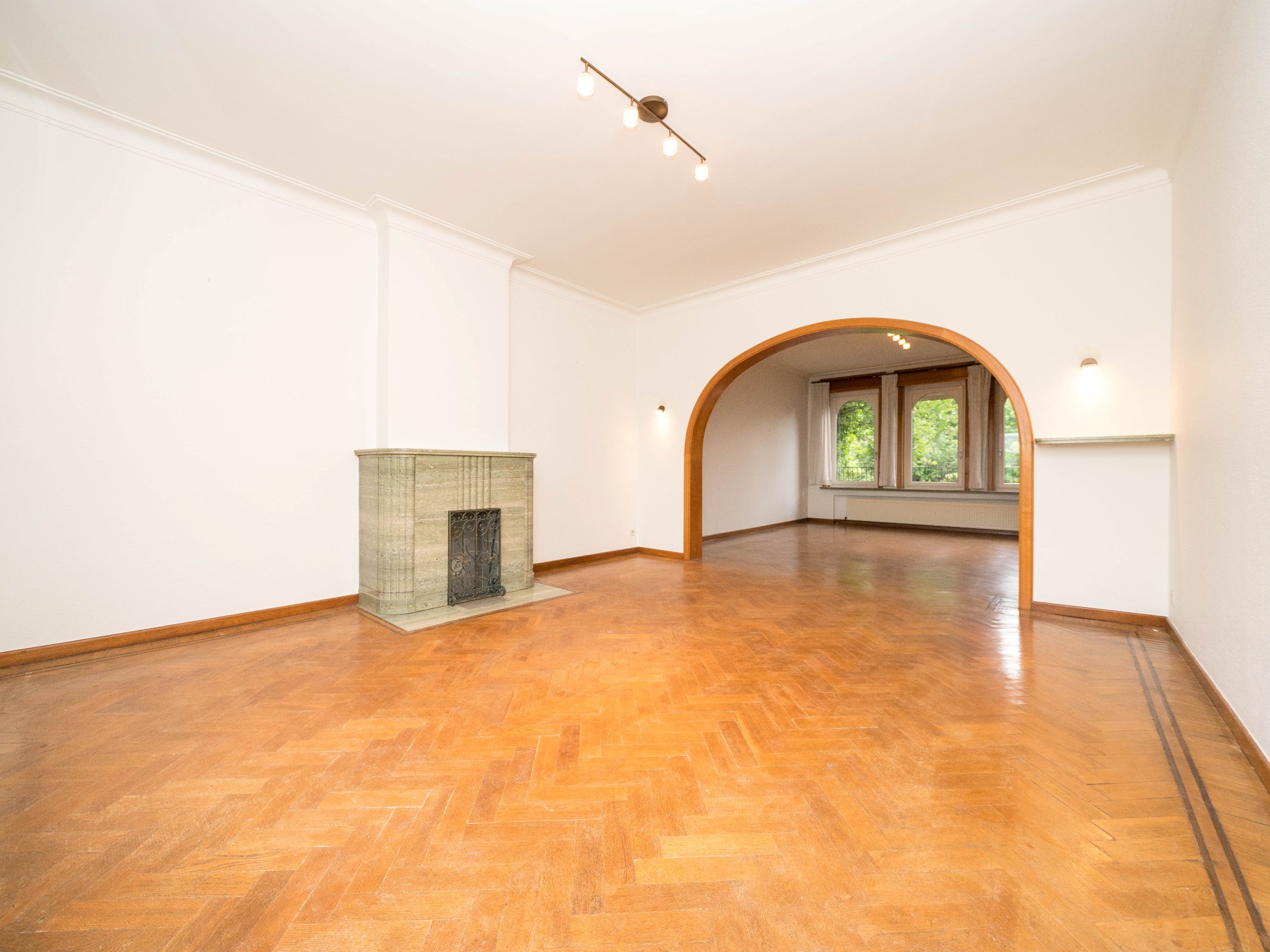 Ruime, karaktervolle woning met 4/5 kamers en tuin 