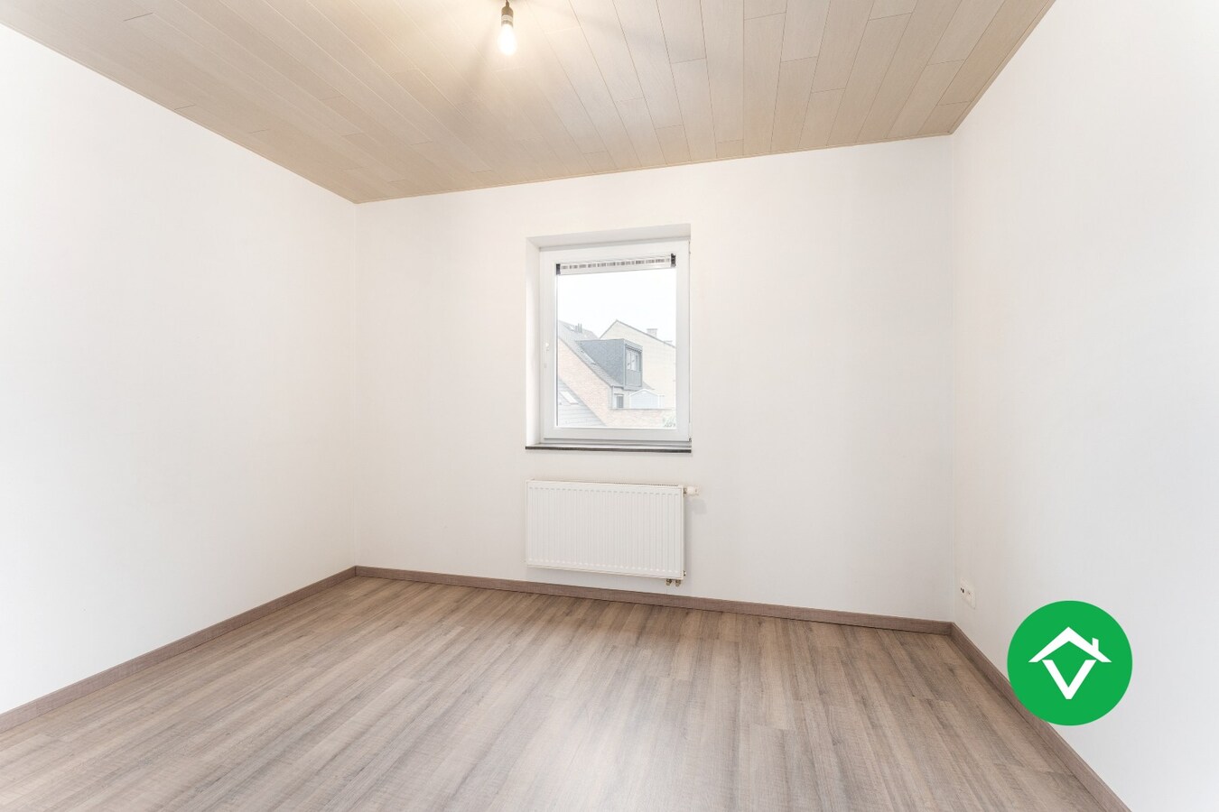 Instapklare gezinswoning met 3 slaapkamers op toplocatie nabij het centrum van Koekelare 