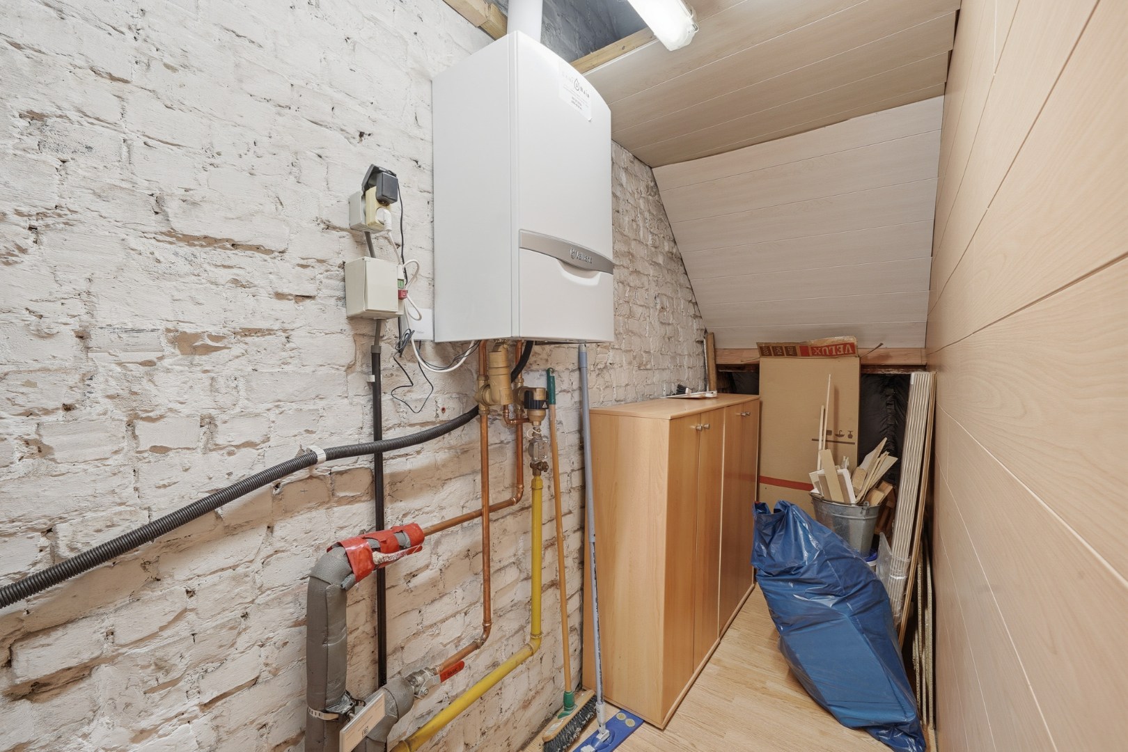 Goed onderhouden rijwoning nabij de Groene Kouter in Zwevegem 