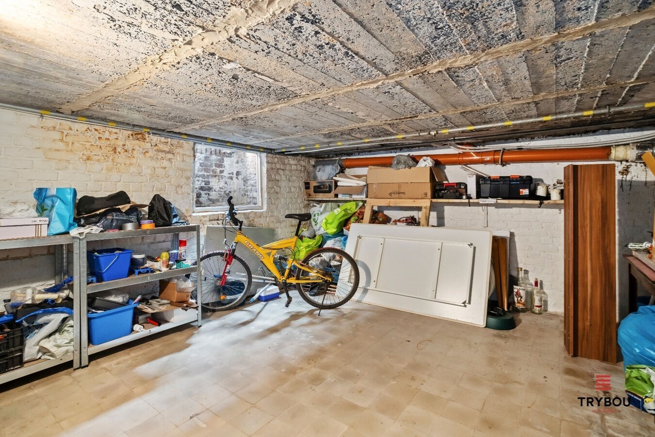 Centraal gelegen halfopen woning te Bavikhove 