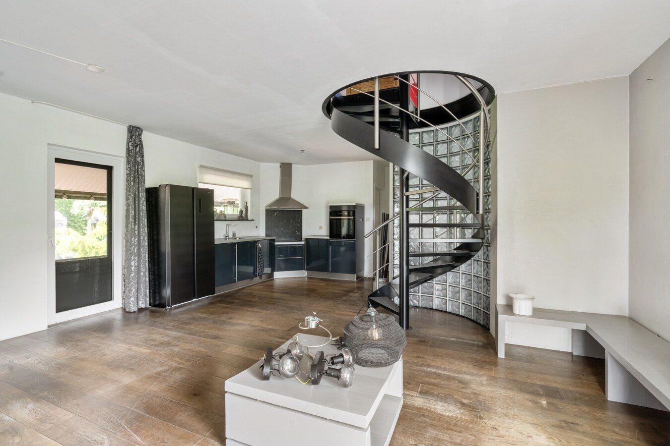 Ruime, zeer rustig gelegen woning op een perceel 29a90ca te Molenbeersel - een deelgemeente van Kinrooi! 
