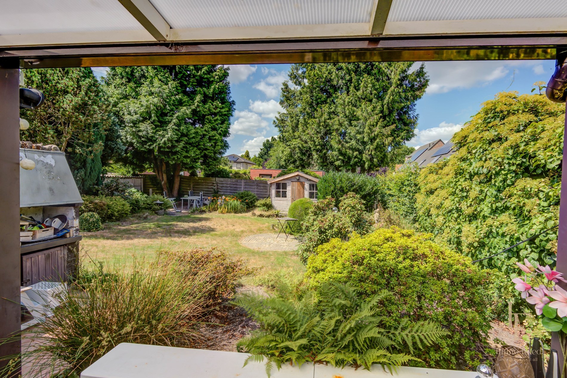 Ruime villa met 4 slaapkamers – renovatieproject met potentieel! 