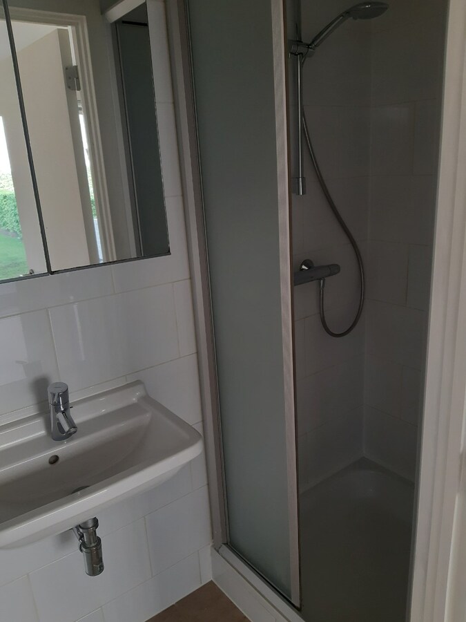 Aangename studio nabij Station (in t groen met terras). 