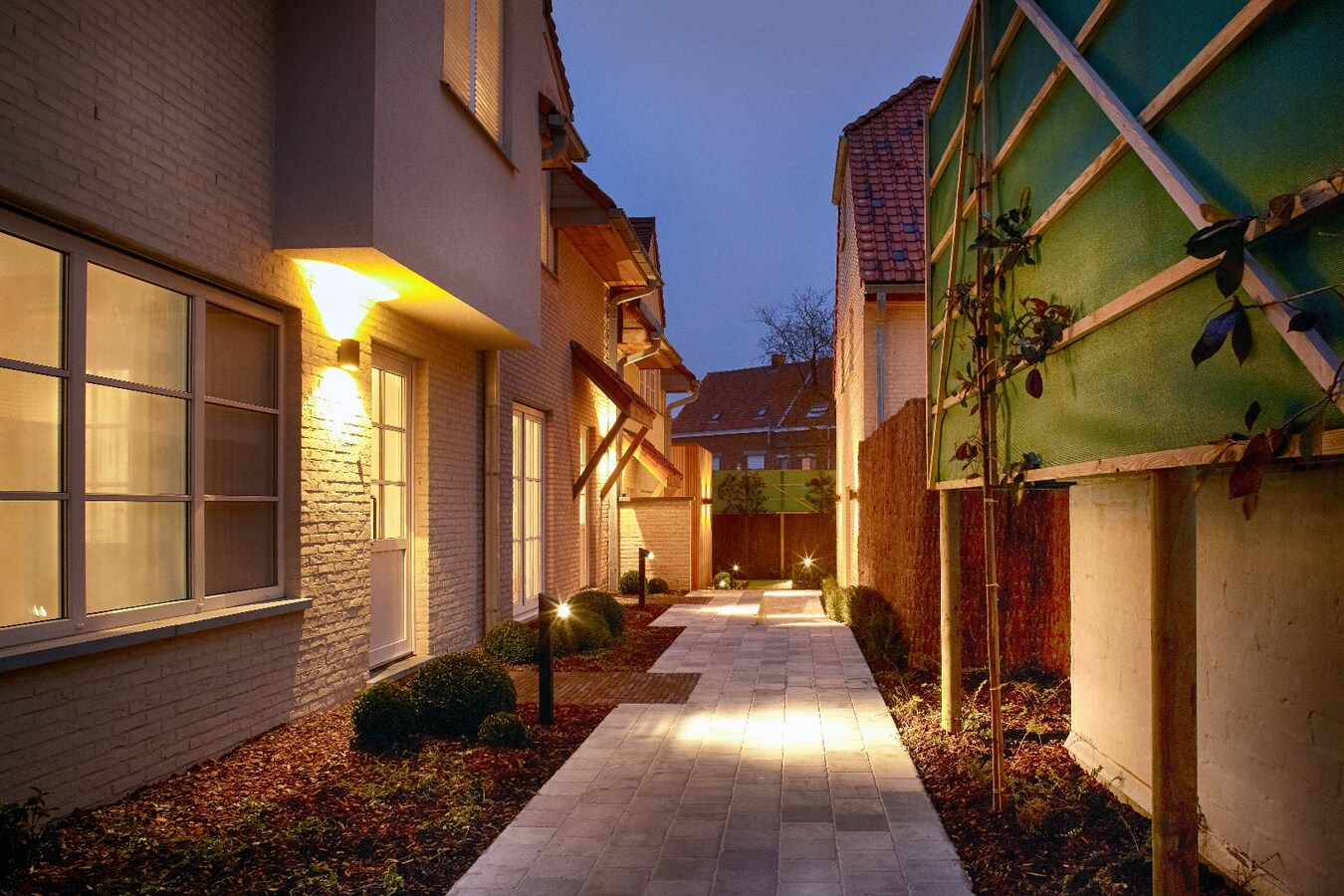 Charmante instapklare woning met zwembad te koop in Moorslede. UNIEKE KANS ! 