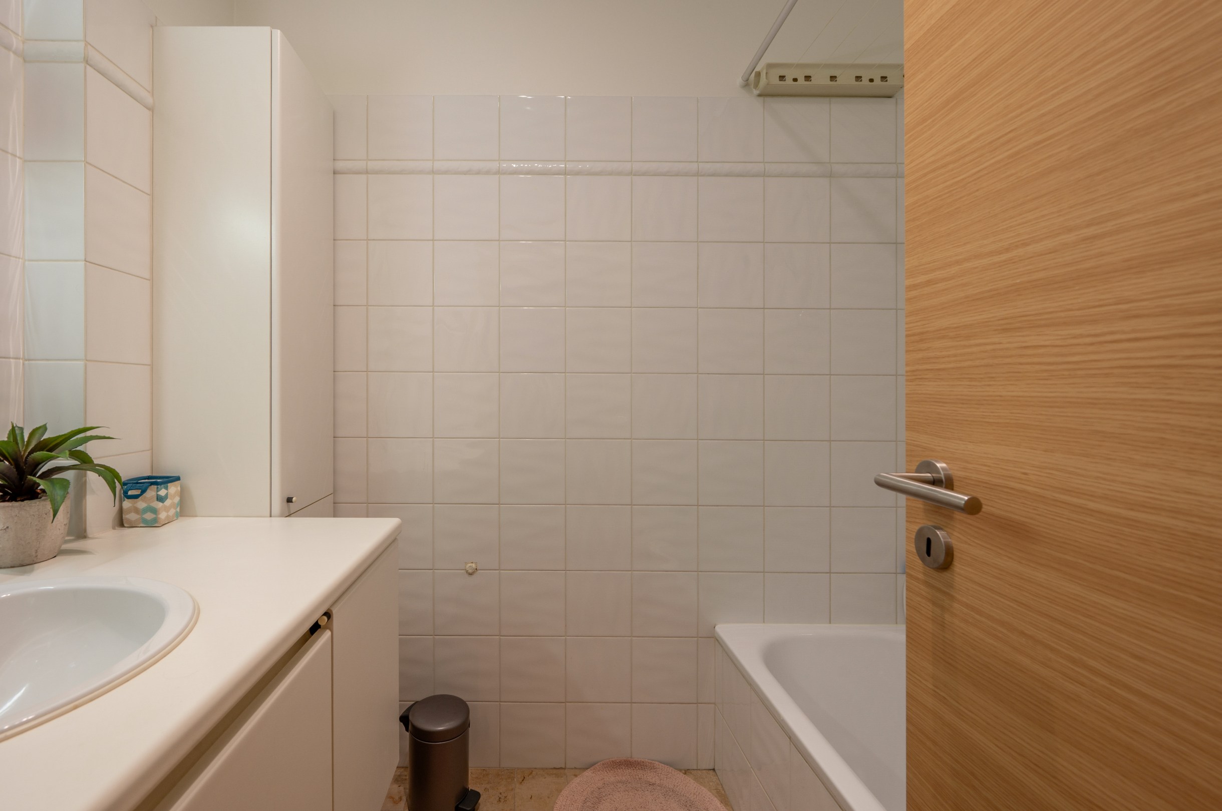 Instapklaar gelijkvloers-appartement op wandelafstand van de Zeedijk-Albertstrand. 