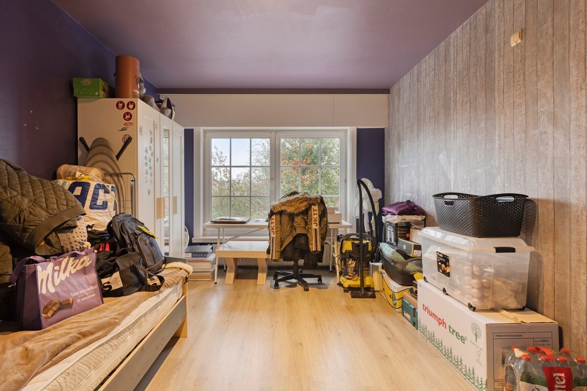 Woning met handelspand te koop in Oostrozebeke op een perceel van 768 m2. 