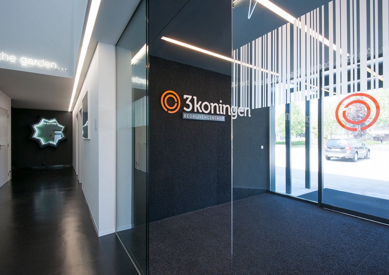 Perfect uitgerust kantoor (22 m²) met parking en alle faciliteiten inclusief, Torhout. 