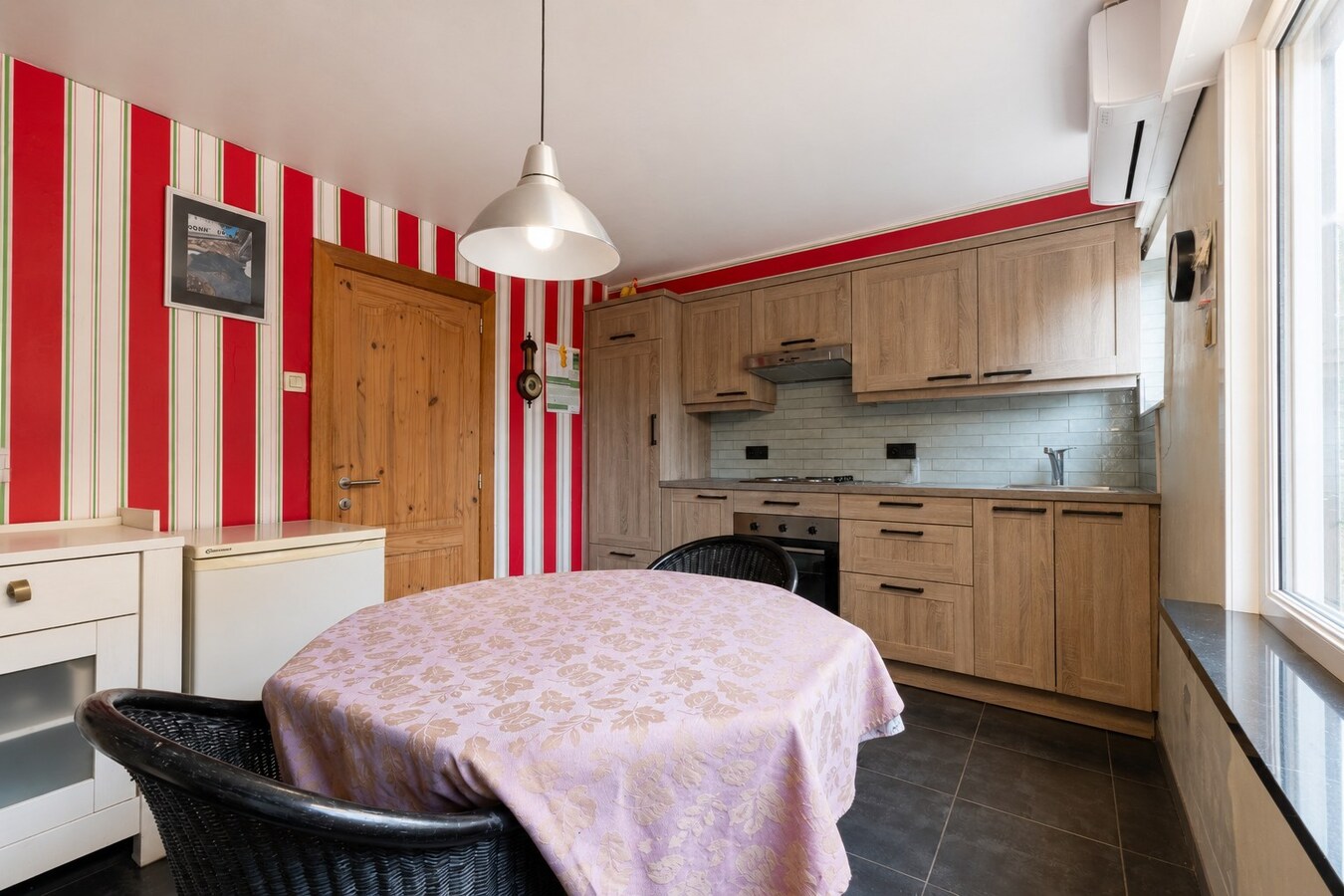Alleenstaande, kloeke woning met veel potentieel - Jonkershove 