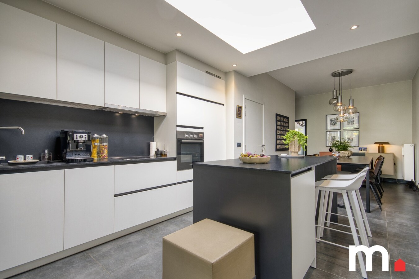 Instapklare woning met fantastische tuin te Kortrijk ! EPC 126 B 