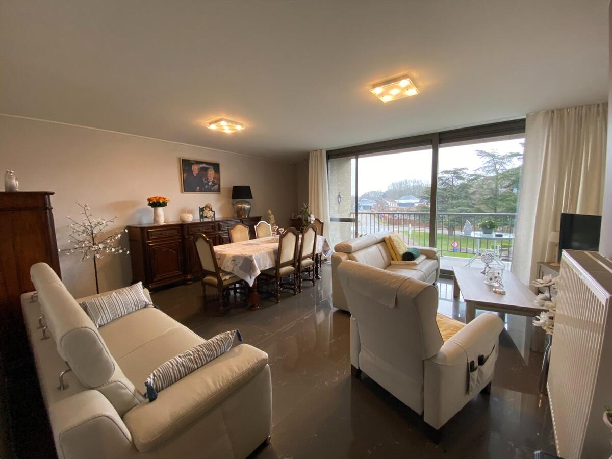 Hoogwaardig afgewerkt appartement op de markt in Houthulst 