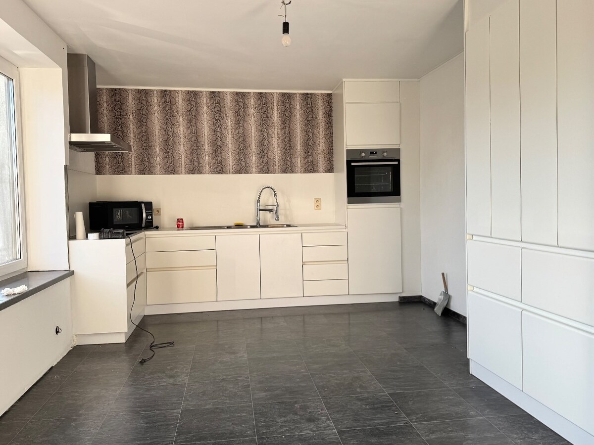 Appartement met 4 slaapkamers en garage te Kortemark 