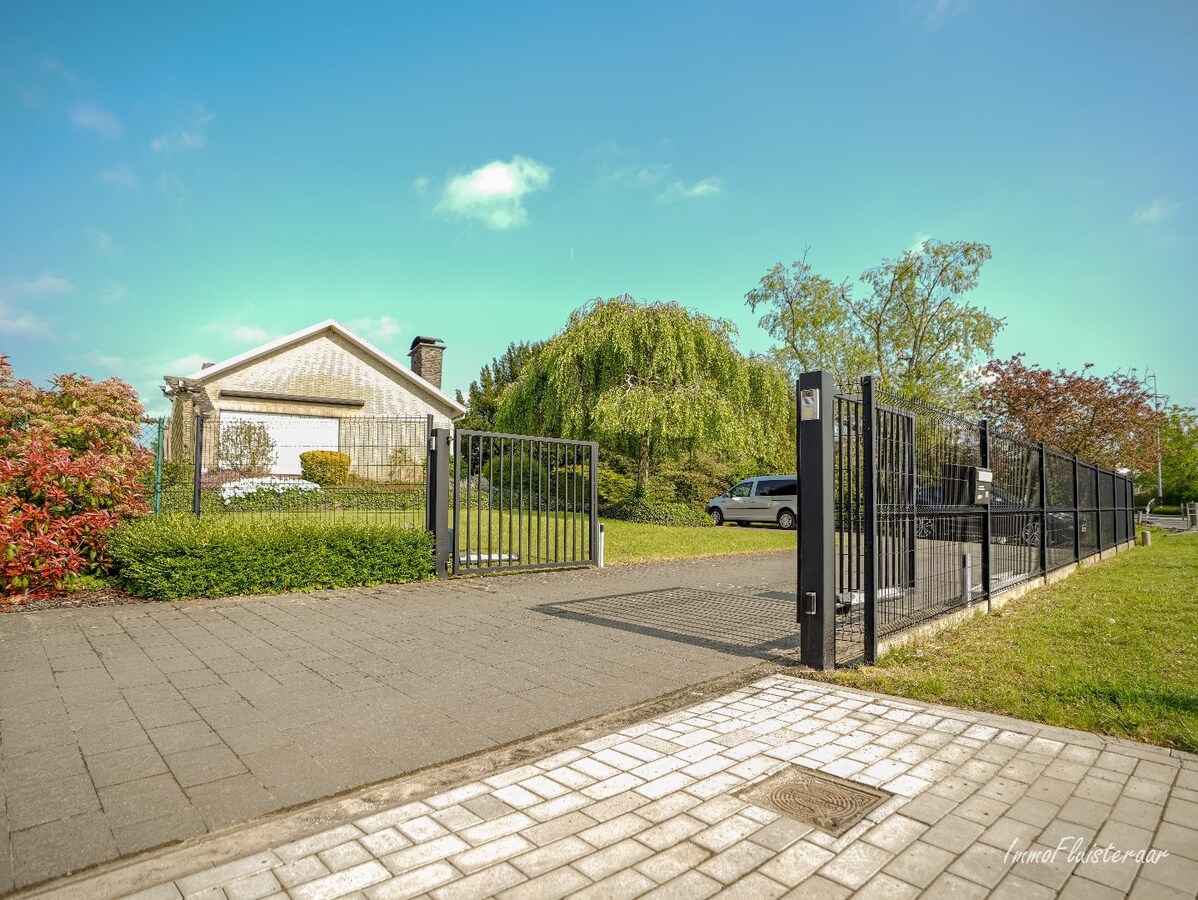 Vrijstaande woning met aparte garage op ca. 4.319 m2 te Lier (Mogelijkheid tot aankoop aanpalende bouwgronden) 