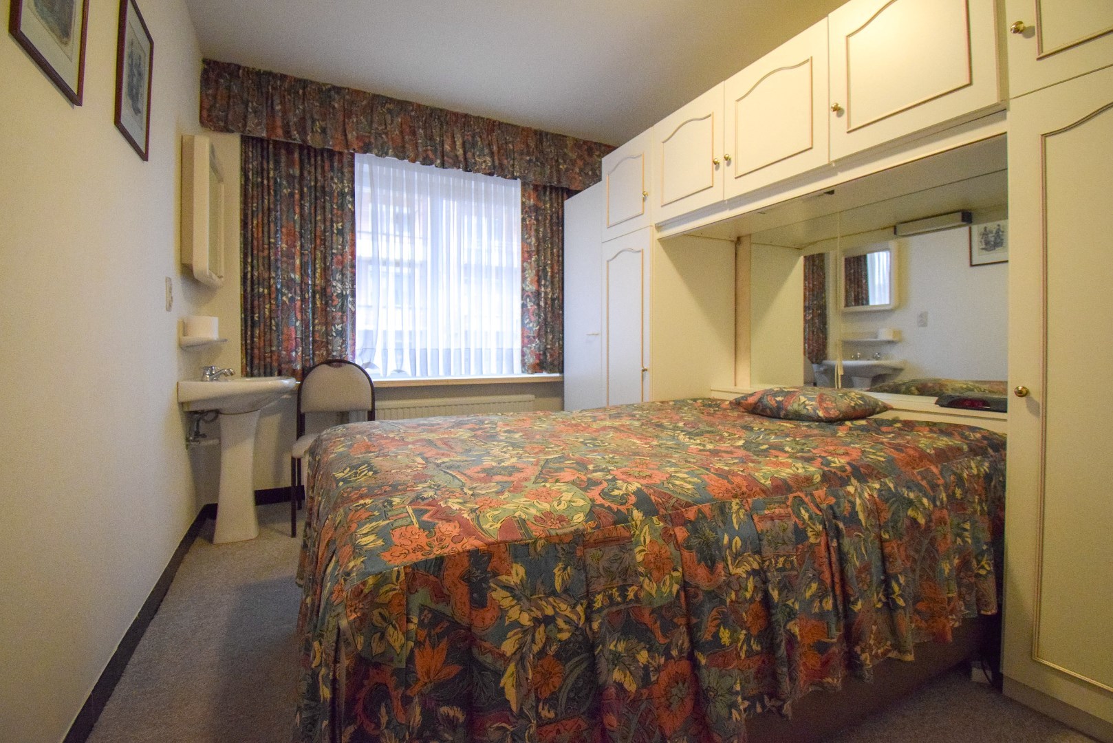 Ruim appartement met drie slaapkamers, terras en mogelijkheid garage op de zeedijk 