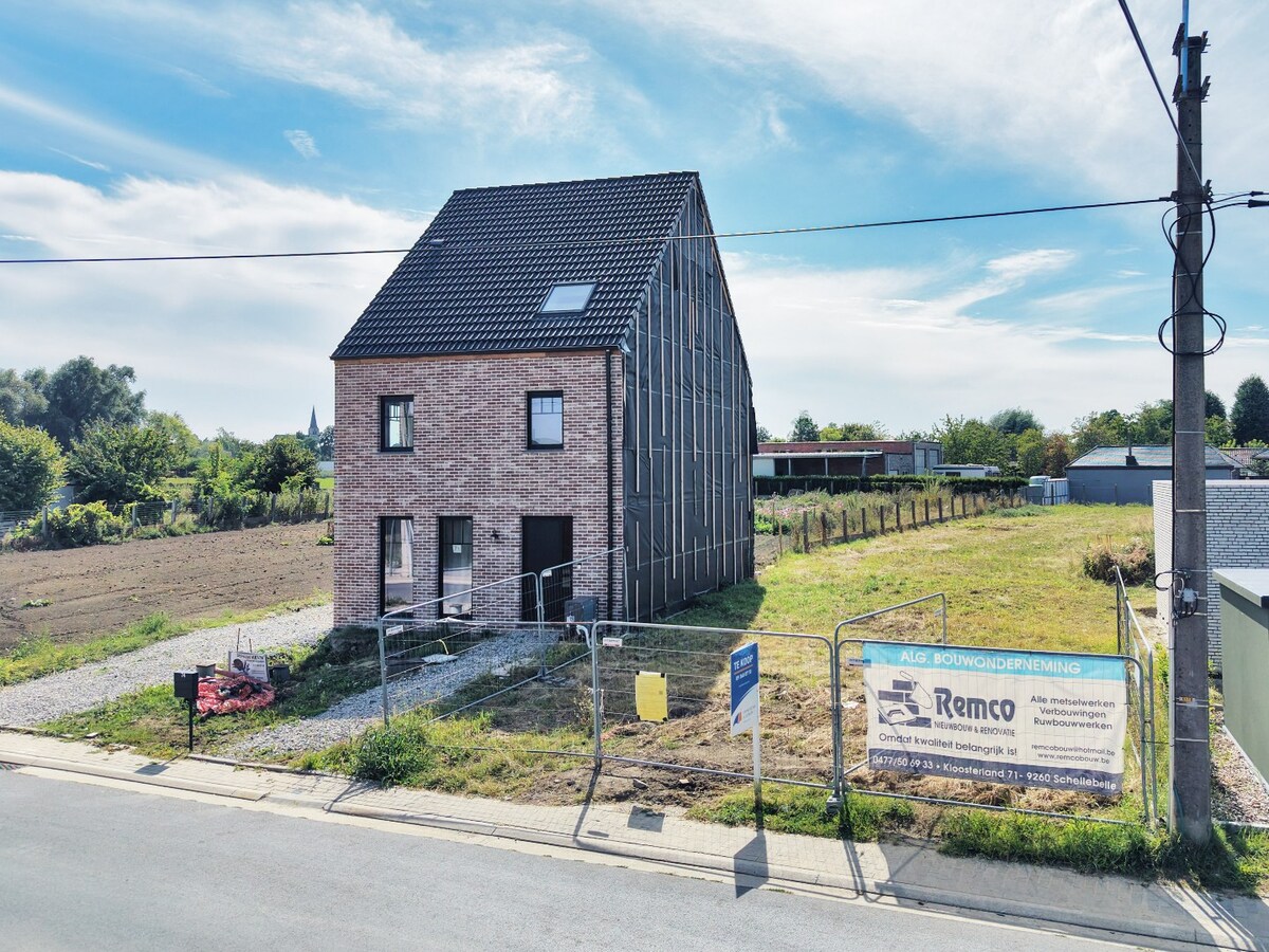 Ruime CASCO BEN-woning op goede locatie te Oordegem 