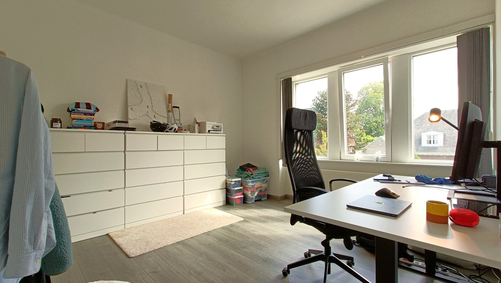 Woning met 3 slaapkamers, garage en tuin 